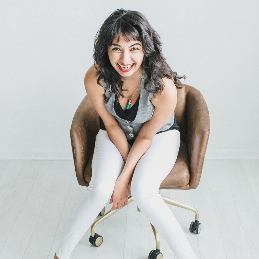 Meet your Posher, Maya